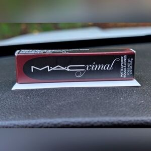 M·A·CXIMAL SILKY MATTE LIPSTICK Mix Media Matte